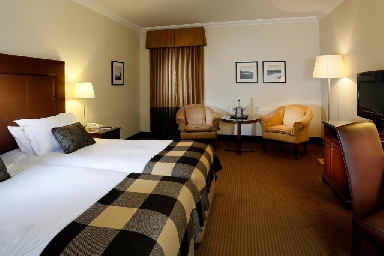 Hotel Macdonald Houstoun House Uphall Esterno foto